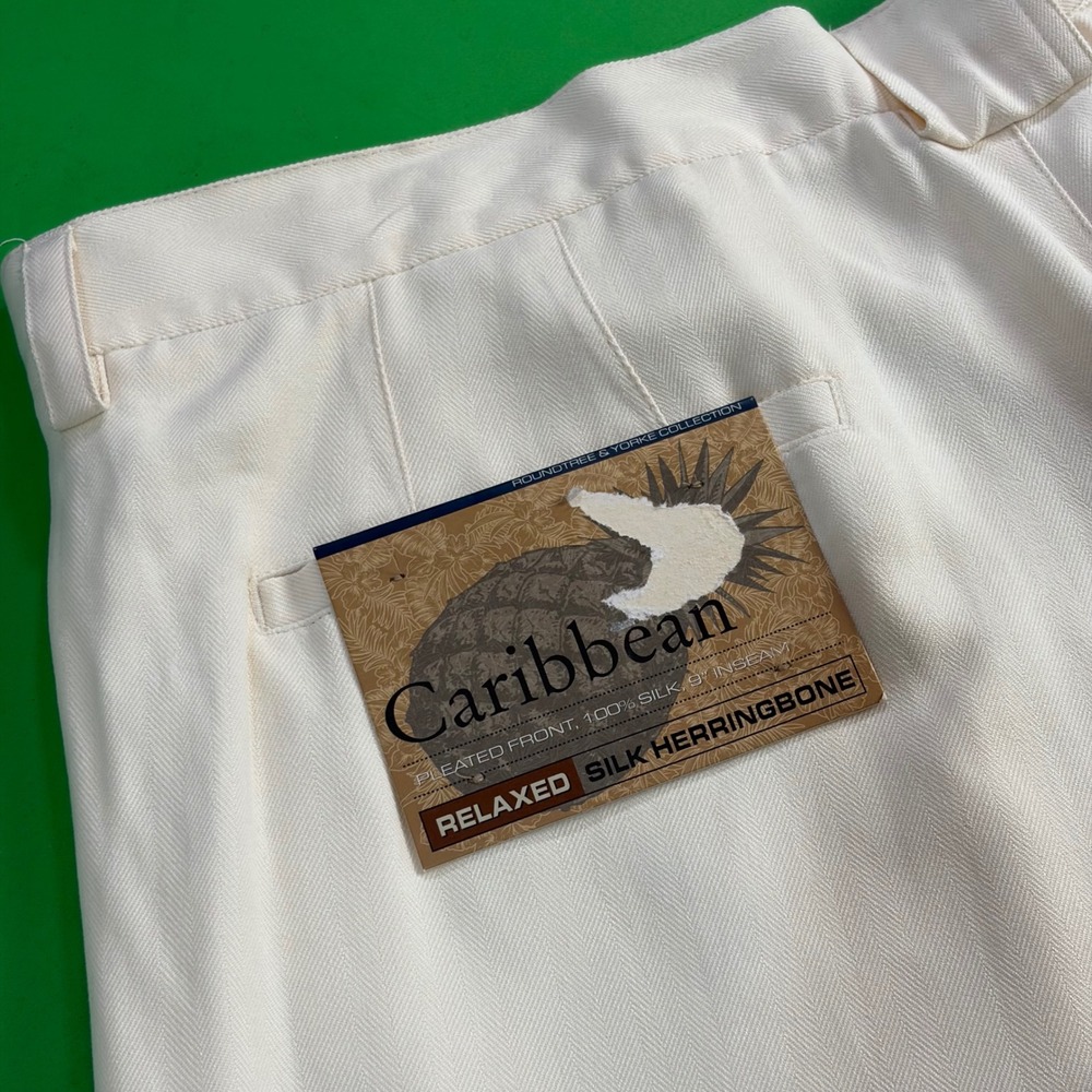 Caribbean 100% Silk Shorts Mens 40 White Pleated Relaxed Herringbone Resort NWT
